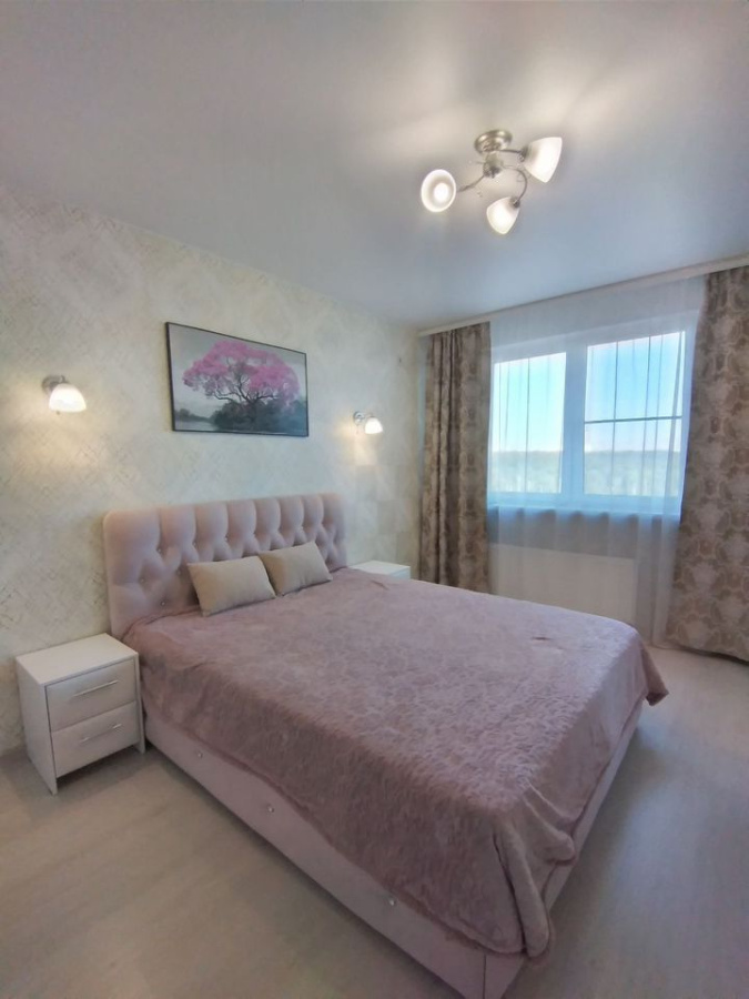 Продажа 2-комн квартиры на вторичном рынке посёлок Развилка, Римский проезд, 1