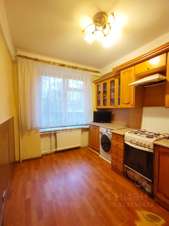 Продажа 4-комн квартиры на вторичном рынке улица Маршала Тухачевского, 39