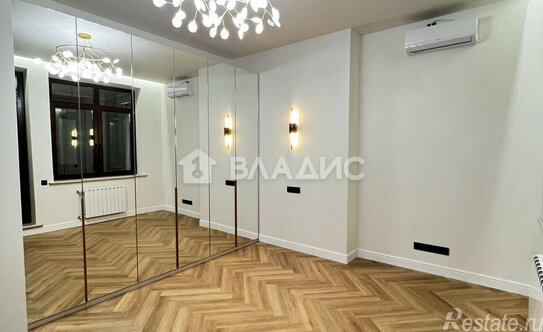 Продажа 1-комн квартиры на вторичном рынке Павло-Слободское с/п, Новинки д, Павловский б-р,  д. 4