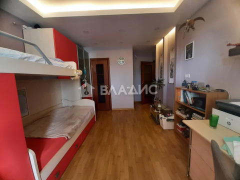 Продажа 3-комн квартиры на вторичном рынке Галерный проезд,  д. 5