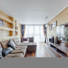 Продажа 2-комн квартиры на вторичном рынке улица Зайцева,  д. 19