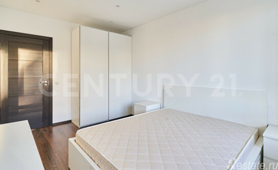 Продажа 2-комн квартиры на вторичном рынке Ветеранов пр-кт,  д. 171 к4 с1