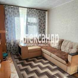 Продажа 3-комн квартиры на вторичном рынке Кириши г, Мира ул,  д. 10
