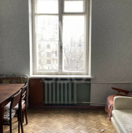 Продажа 2-комн квартиры на вторичном рынке набережная Адмирала Лазарева,  д. 20