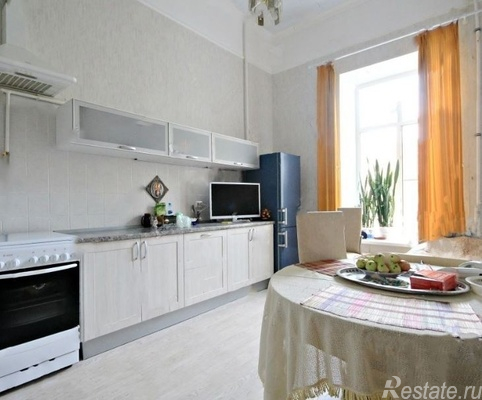 Продажа 1-комн квартиры на вторичном рынке Большая Московская ул,  д. 9