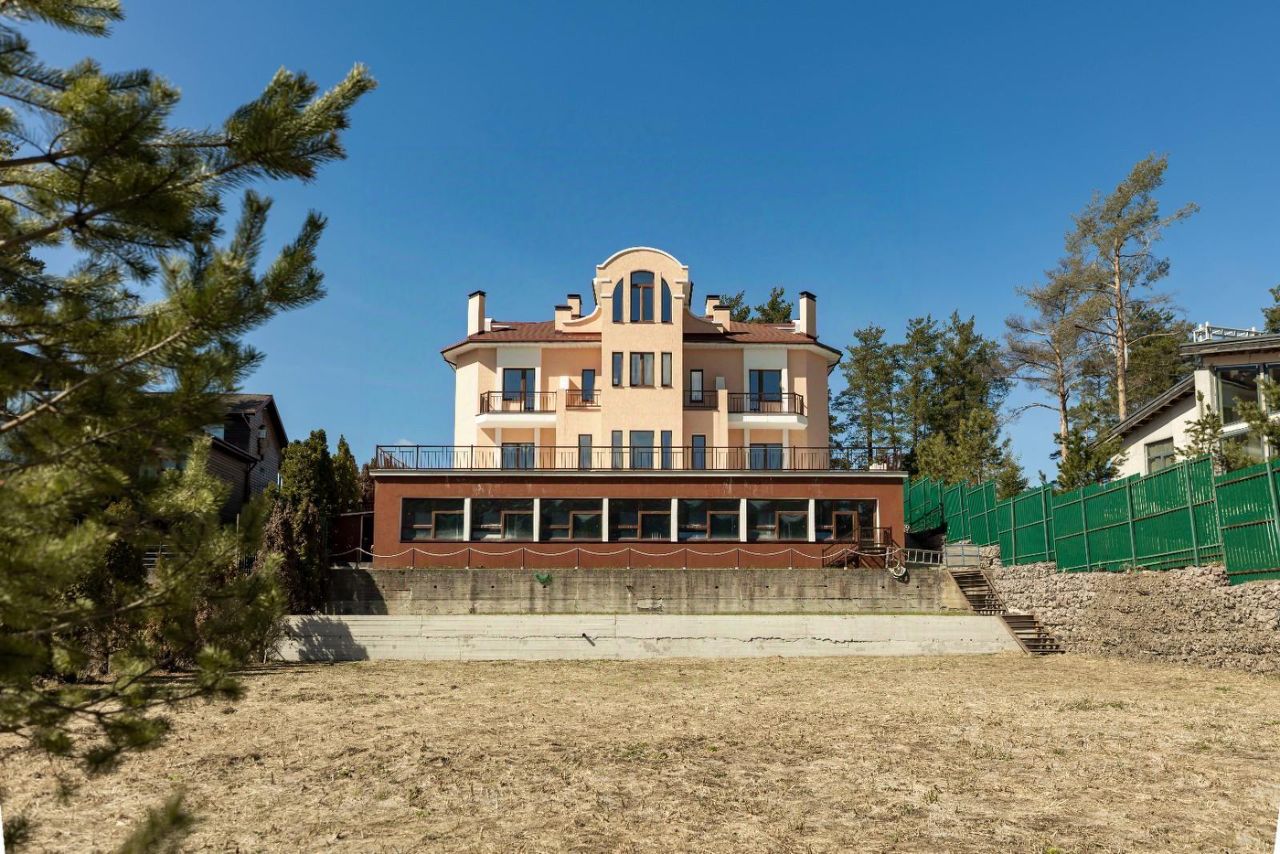 Продажа дома пос. Ленинское, улица Солнечная Поляна, 8