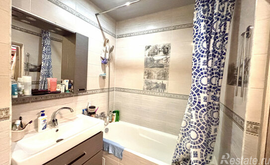 Продажа 1-комн квартиры на вторичном рынке Звенигород, Нахабинское шоссе,  д. 1,  к. 1