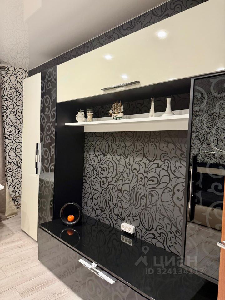 Аренда 2-комн квартиры на вторичном рынке улица Коненкова,  д. 5