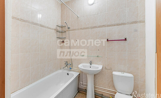 Продажа 1-комн квартиры на вторичном рынке Зенино, Вертолётная улица,  д. 18