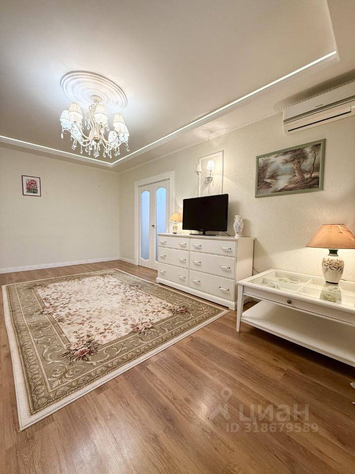 Аренда 1-комн квартиры на вторичном рынке улица Богданова, 10к2