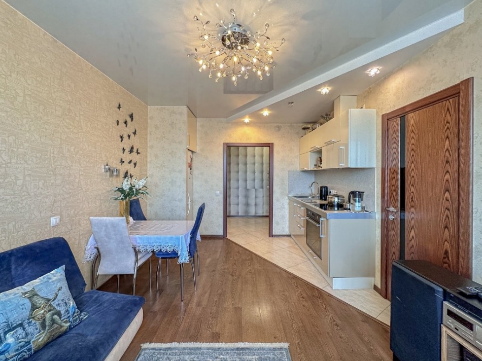 Продажа 2-комн квартиры на вторичном рынке Металлистов просп.,  д. 116,  к. 1