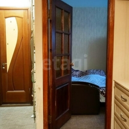 Продажа 3-комн квартиры на вторичном рынке Оболенск, проспект Биологов,  д. 9