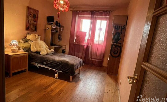 Продажа 3-комн квартиры на вторичном рынке Коломяжский пр-кт,  д. 26