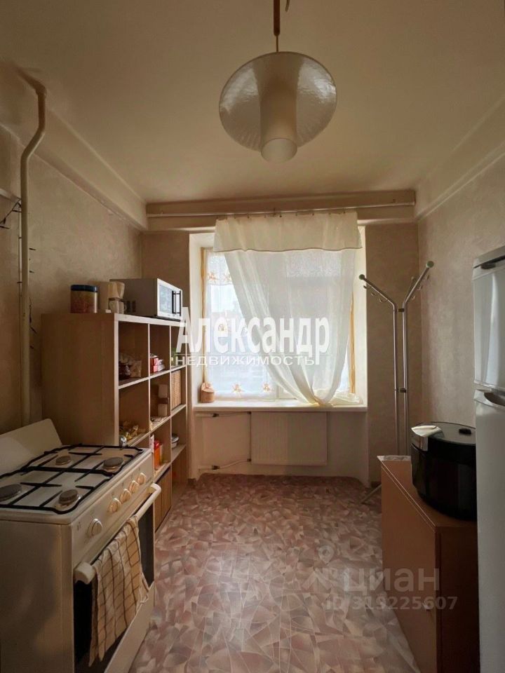 Продажа 1-комн квартиры на вторичном рынке Кондратьевский проспект, 79