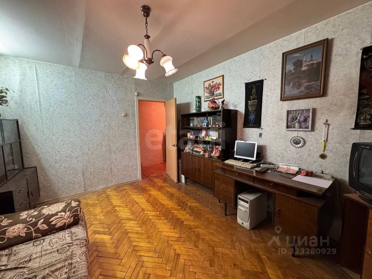 Продажа 2-комн квартиры на вторичном рынке Тайнинская улица, 16К2