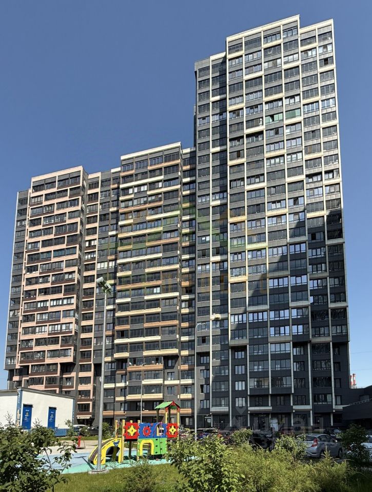 Продажа 1-комн квартиры на вторичном рынке Балаклавский проспект, 15