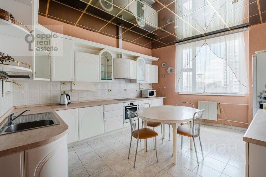 Продажа 3-комн квартиры на вторичном рынке Мичуринский проспект, 29