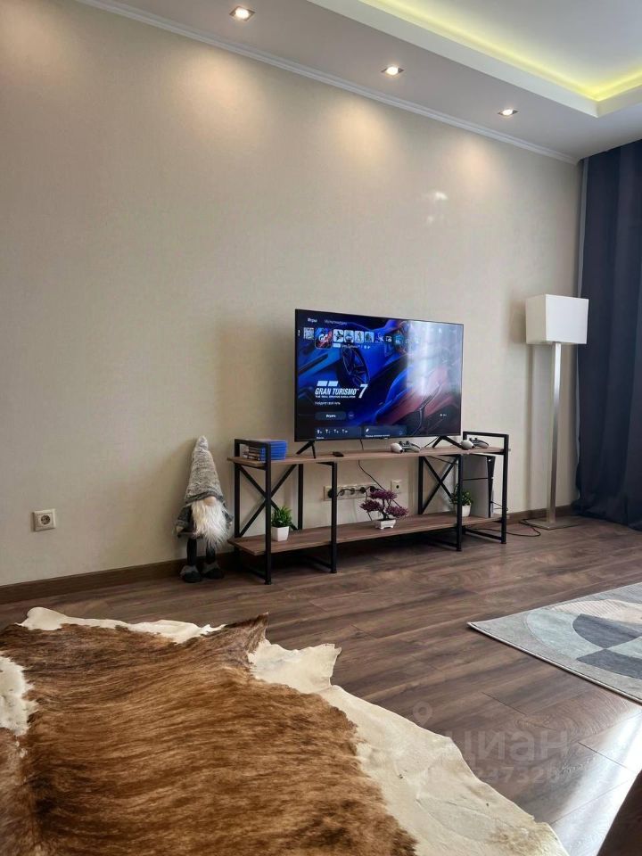 Продажа 2-комн квартиры на вторичном рынке Святоозерская улица, 32