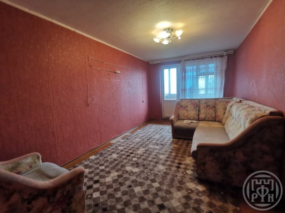 Аренда 3-комн квартиры на вторичном рынке Луга г., Луга г.,  д. 8