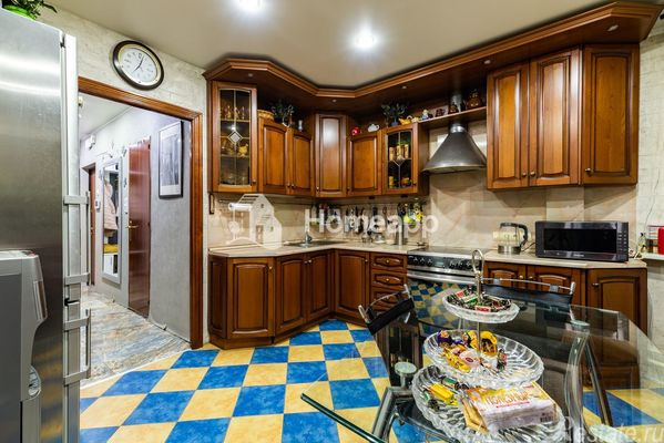 Продажа 3-комн квартиры на вторичном рынке 1-й Очаковский пер,  д. 3