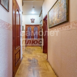 Продажа 5-комн квартиры на вторичном рынке Средний пр-кт,  д. 3/15