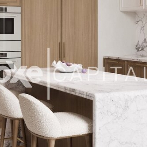 4-комн квартира улица Архитектора Власова,  д. 18