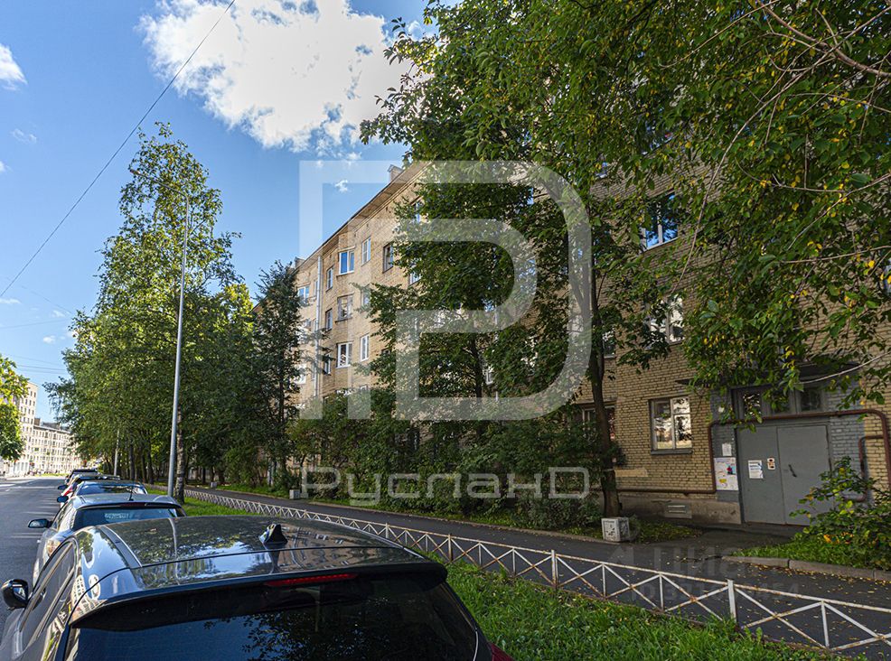 Продажа 3-комн квартиры на вторичном рынке проспект Металлистов, 130