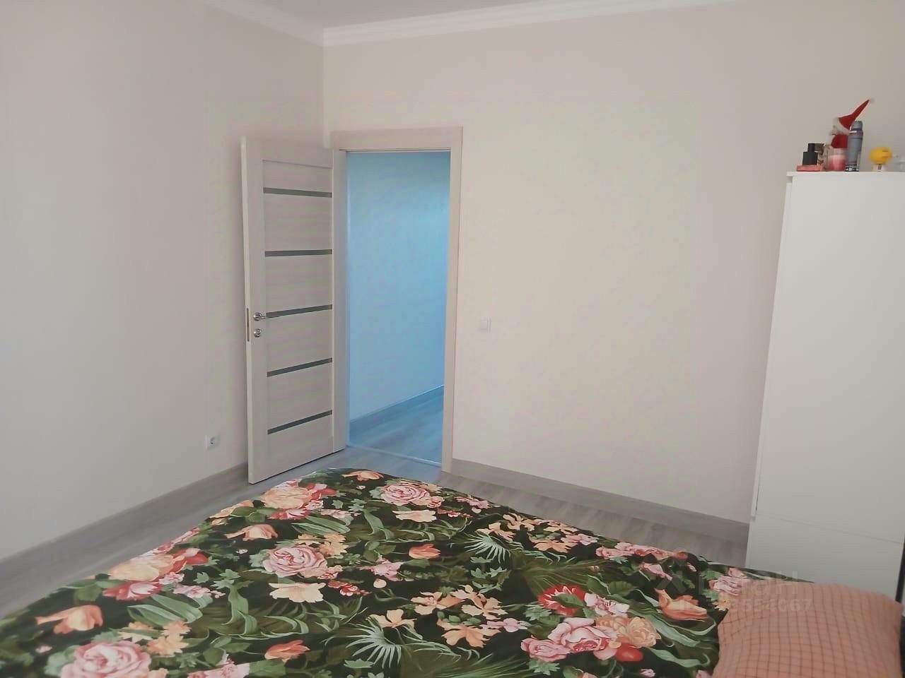 Продажа 3-комн квартиры на вторичном рынке пос. Шушары, Школьная улица, 15