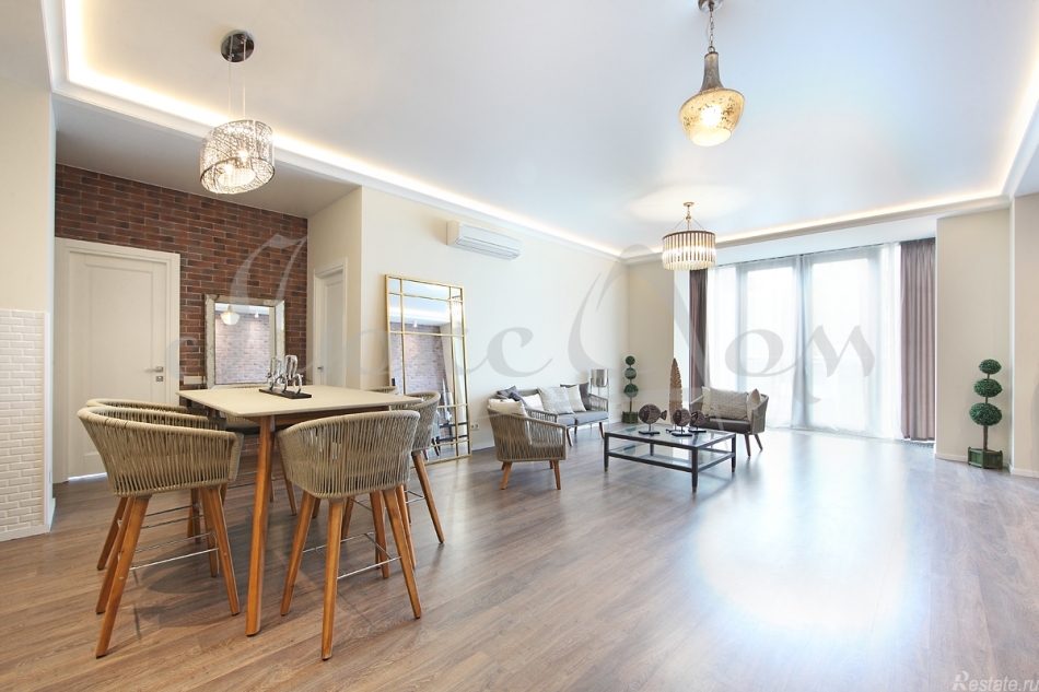 Продажа 3-комн квартиры на вторичном рынке Хилков пер., 5