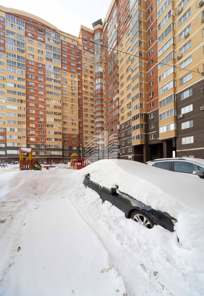 Продажа 1-комн квартиры на вторичном рынке пос. Сосновый Бор, улица Объездная Дорога