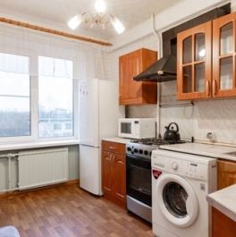 Продажа 1-комн квартиры на вторичном рынке улица Крыленко,  д. 5 к1