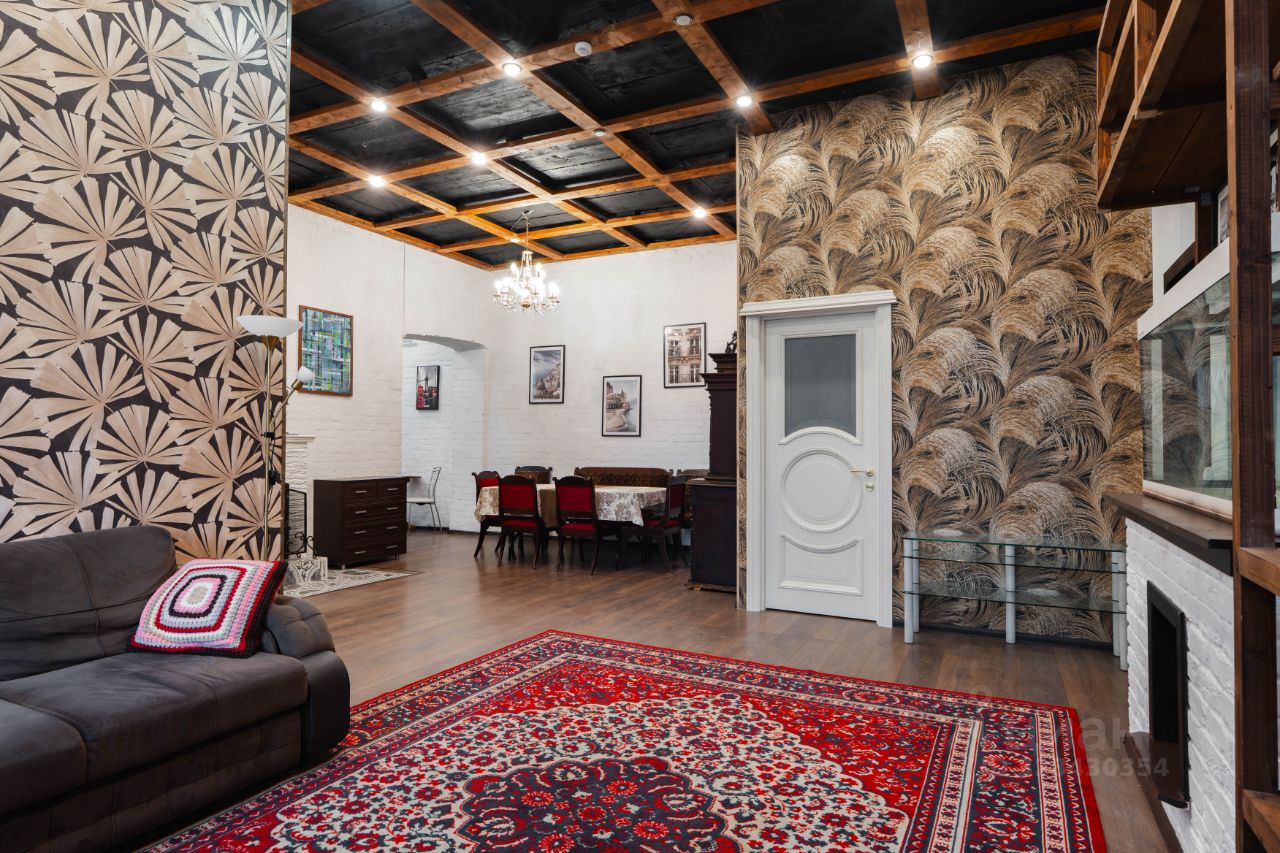 Аренда 3-комн квартиры на вторичном рынке Загородный проспект, 26