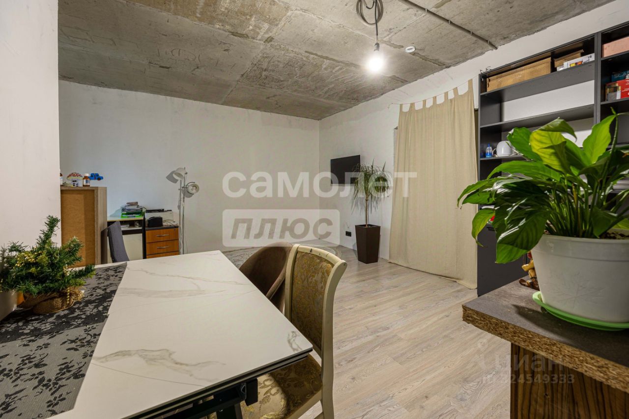 Продажа 3-комн квартиры на вторичном рынке д. Борисовка, улица Рахманинова, 14