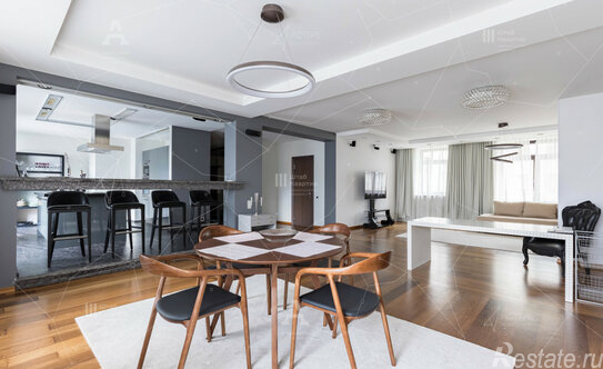 Продажа 3-комн квартиры на вторичном рынке Мичуринская улица,  д. 4