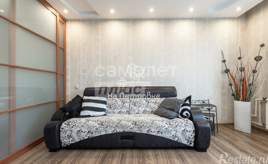 Продажа 3-комн квартиры на вторичном рынке ул Белозерская,  д. 9А