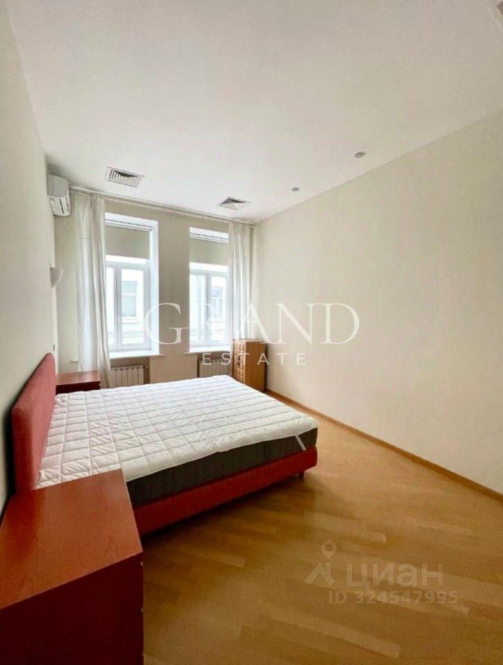 Продажа 3-комн квартиры на вторичном рынке Тверская улица, 12С8