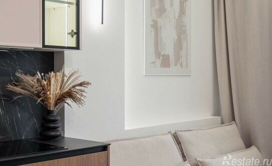 Продажа 2-комн квартиры на вторичном рынке пр-кт Патриотов,  д. 33,  к. 1