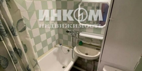 1-комн квартира Изумрудная улица,  д. 14