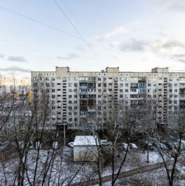 Продажа 3-комн квартиры на вторичном рынке улица Шотмана,  д. 9 к1