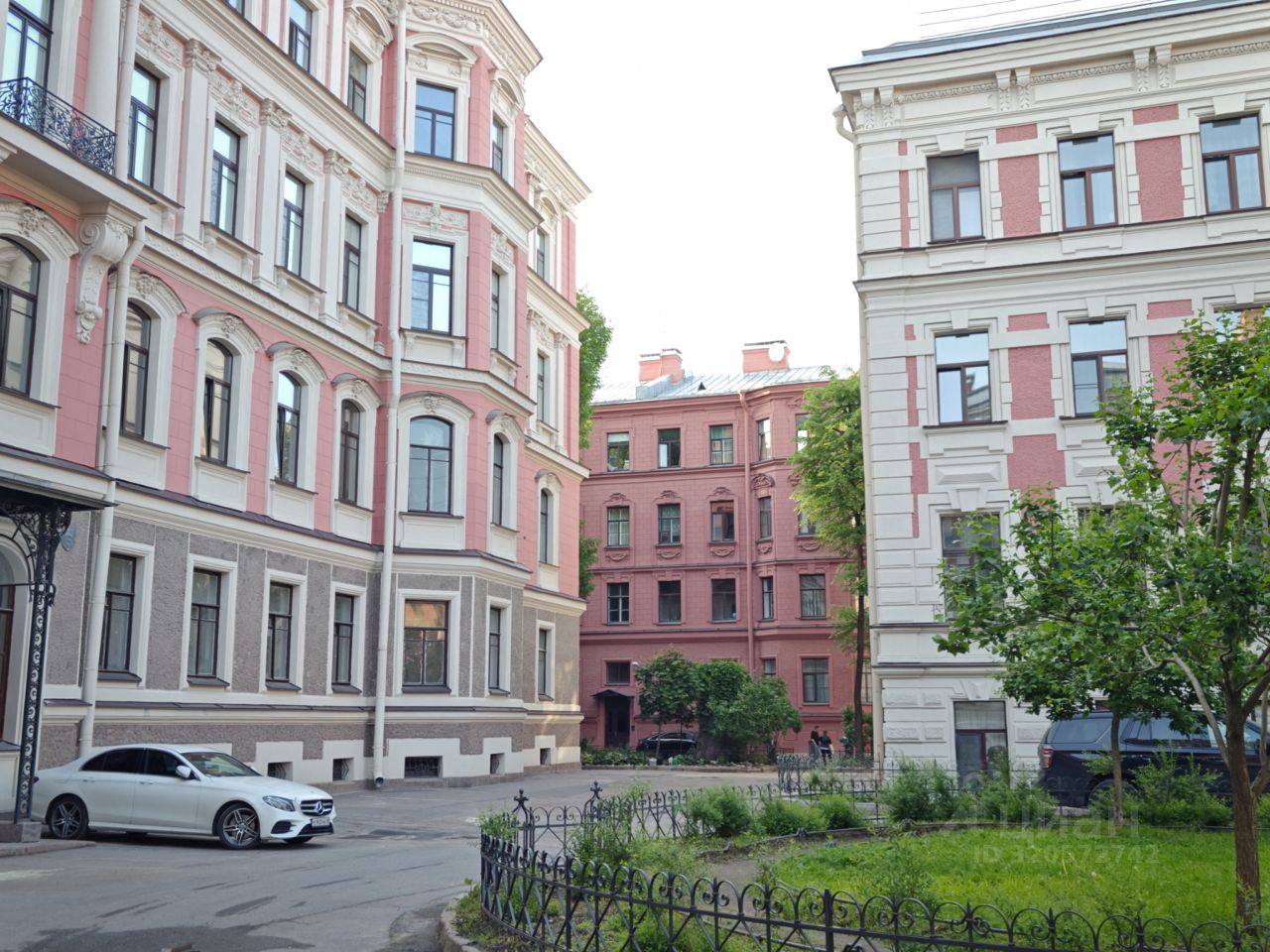 Продажа комнаты Моховая улица, 27-29