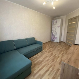 Продажа 2-комн квартиры на вторичном рынке Дунайский просп.,  д. 23