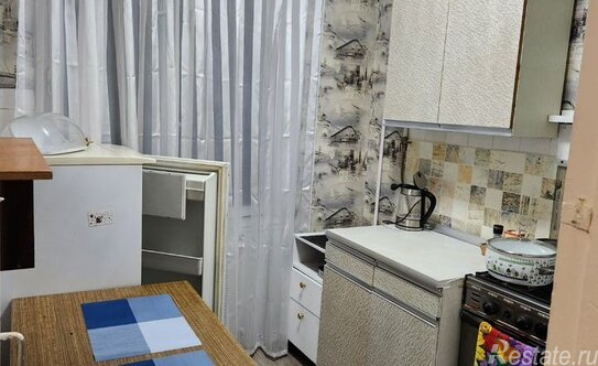 Аренда 2-комн квартиры на вторичном рынке Нагорный б-р,  д. 12