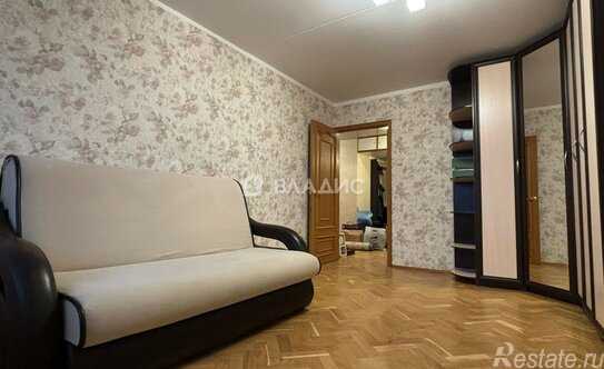 Продажа 2-комн квартиры на вторичном рынке Ялтинская улица,  д. 1