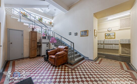 Продажа 4-комн квартиры на вторичном рынке ул Пречистенка,  д. 30/2