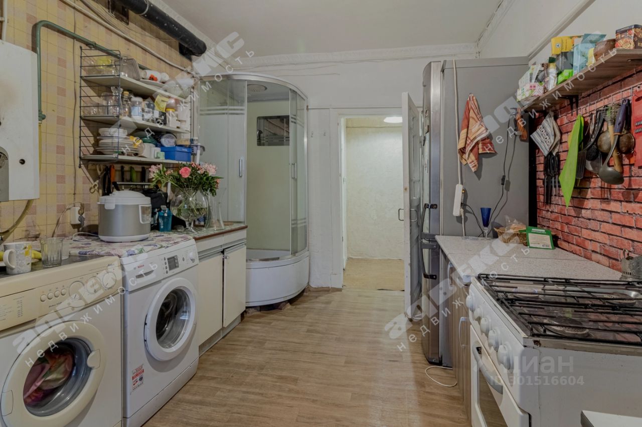 Продажа 4-комн квартиры на вторичном рынке Ждановская набережная, 7