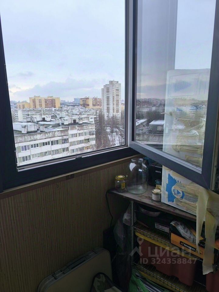 Продажа 2-комн квартиры на вторичном рынке проспект Королева, 21к1