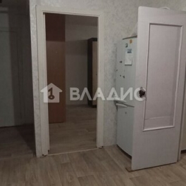 Продажа 2-комн квартиры на вторичном рынке Лесной, Школьная улица,  д. 14