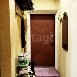 Продажа 1-комн квартиры на вторичном рынке Серпухов, ул Захаркина,  д. 17