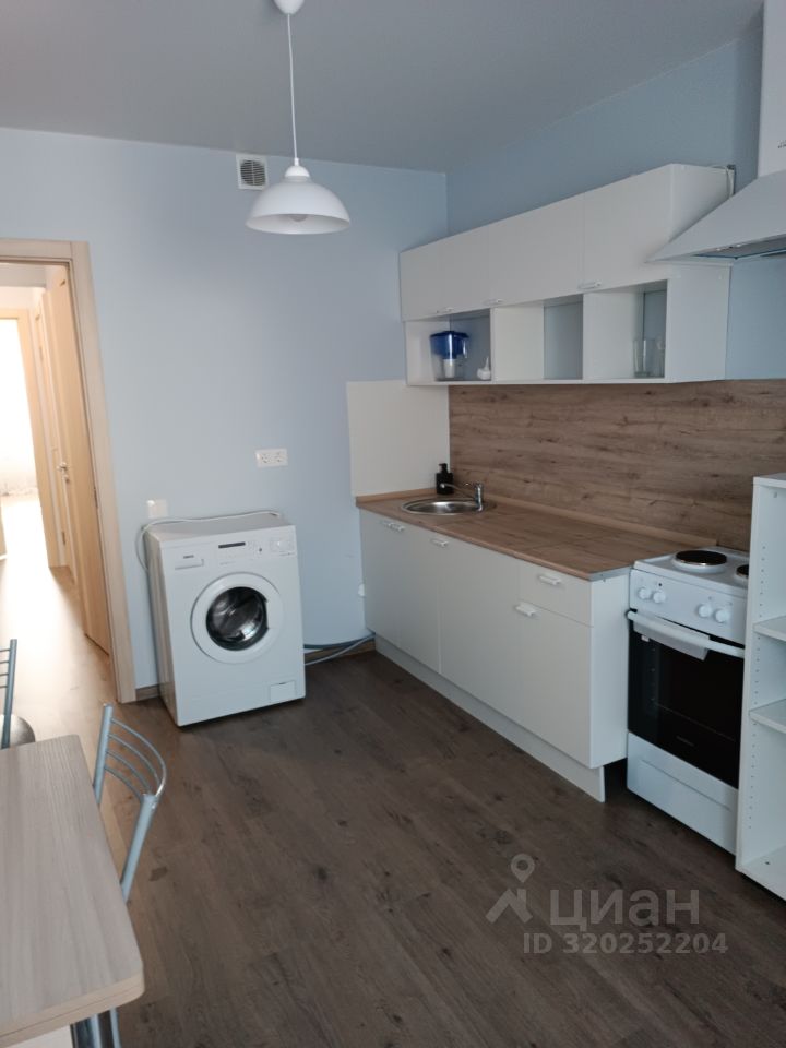 Продажа 2-комн квартиры на вторичном рынке Лопатино пгт, улица Сухановская, 16