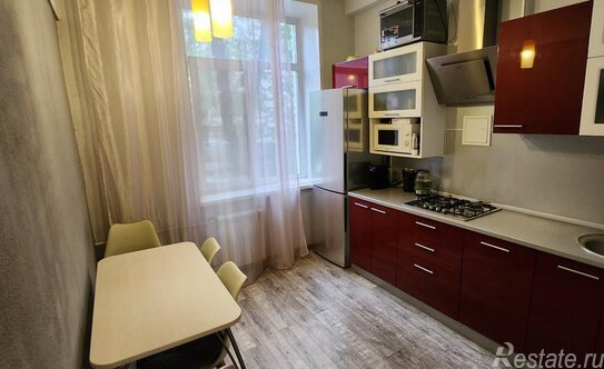 Продажа 2-комн квартиры на вторичном рынке Пионерская Б. ул,  д. 10-12 с1